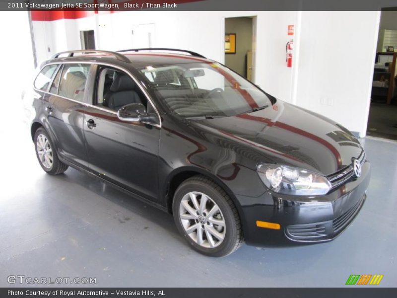 Black / Titan Black 2011 Volkswagen Jetta SE SportWagen