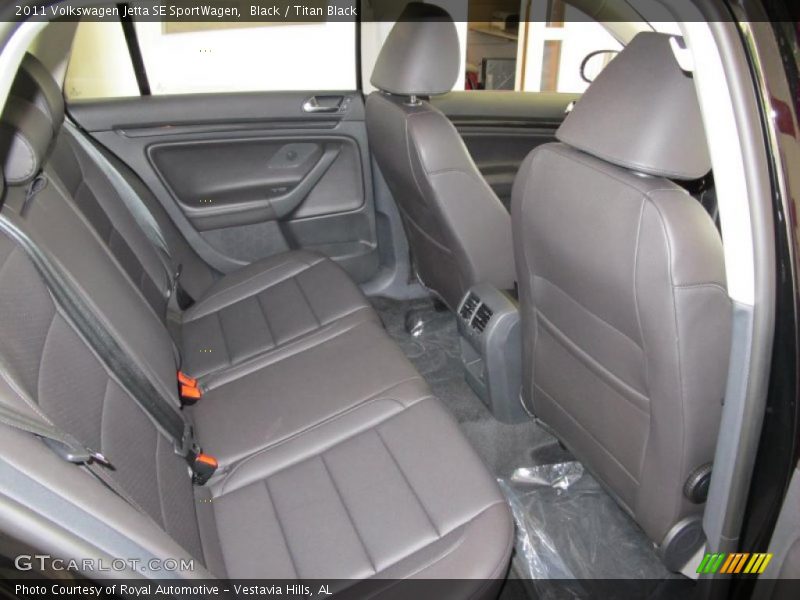  2011 Jetta SE SportWagen Titan Black Interior