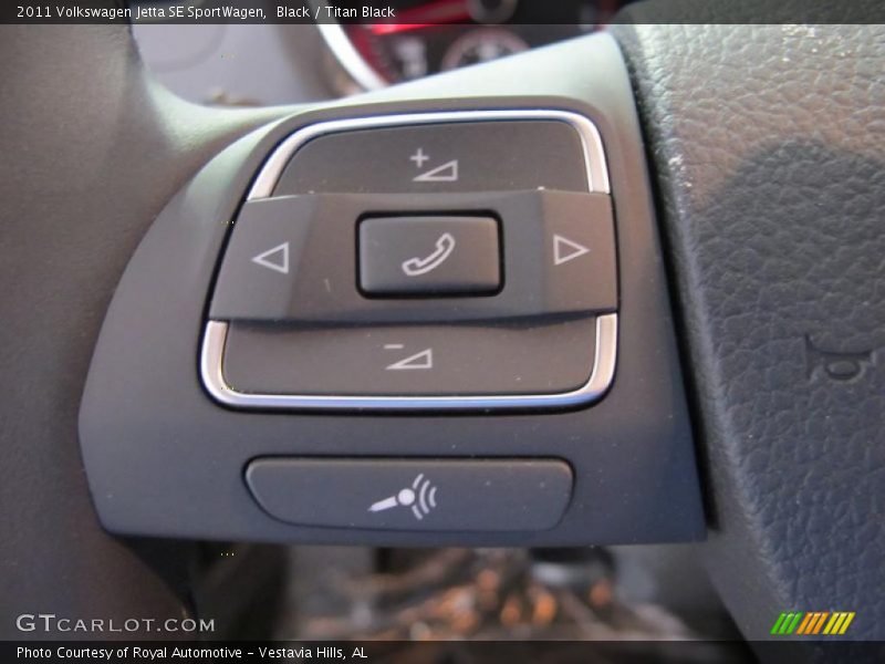 Controls of 2011 Jetta SE SportWagen