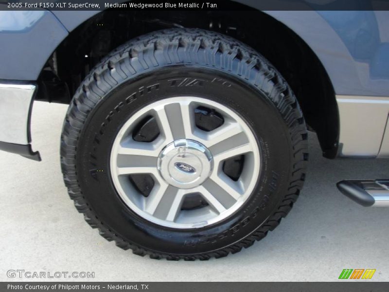 Medium Wedgewood Blue Metallic / Tan 2005 Ford F150 XLT SuperCrew