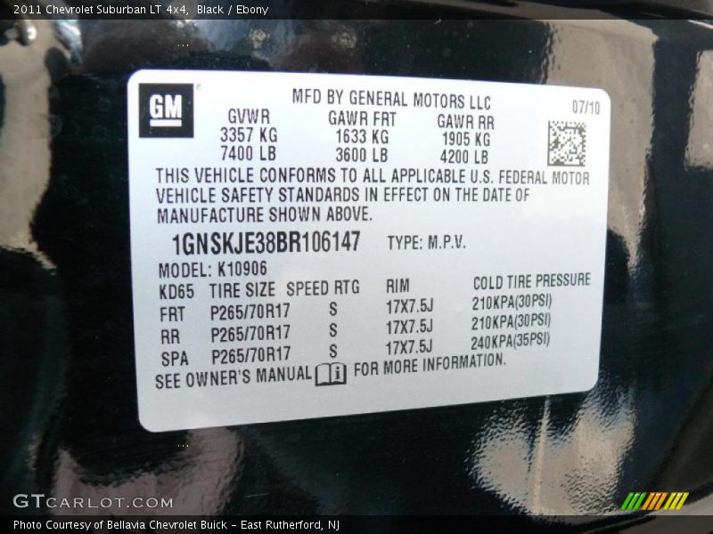 Black / Ebony 2011 Chevrolet Suburban LT 4x4