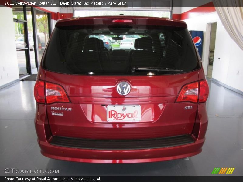 Deep Claret Red Metallic / Aero Gray 2011 Volkswagen Routan SEL