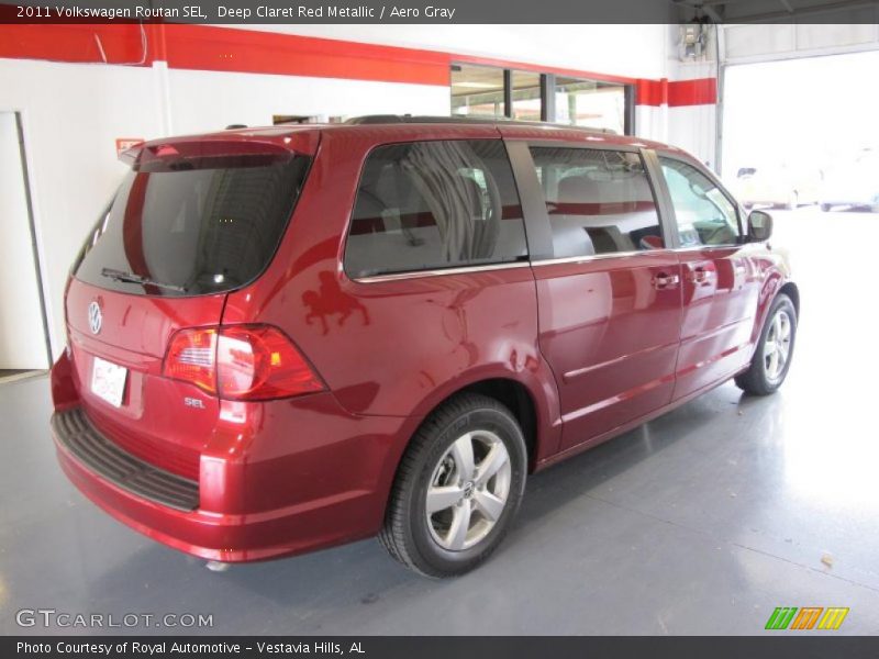 Deep Claret Red Metallic / Aero Gray 2011 Volkswagen Routan SEL