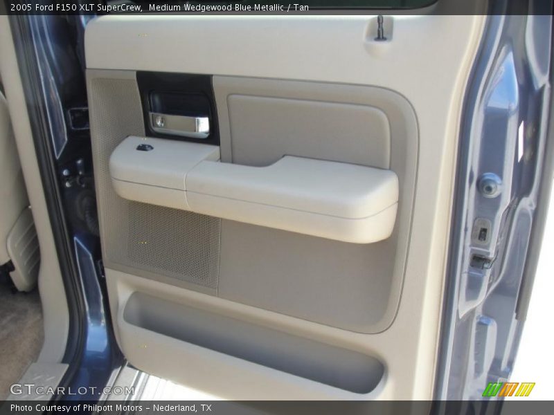 Medium Wedgewood Blue Metallic / Tan 2005 Ford F150 XLT SuperCrew
