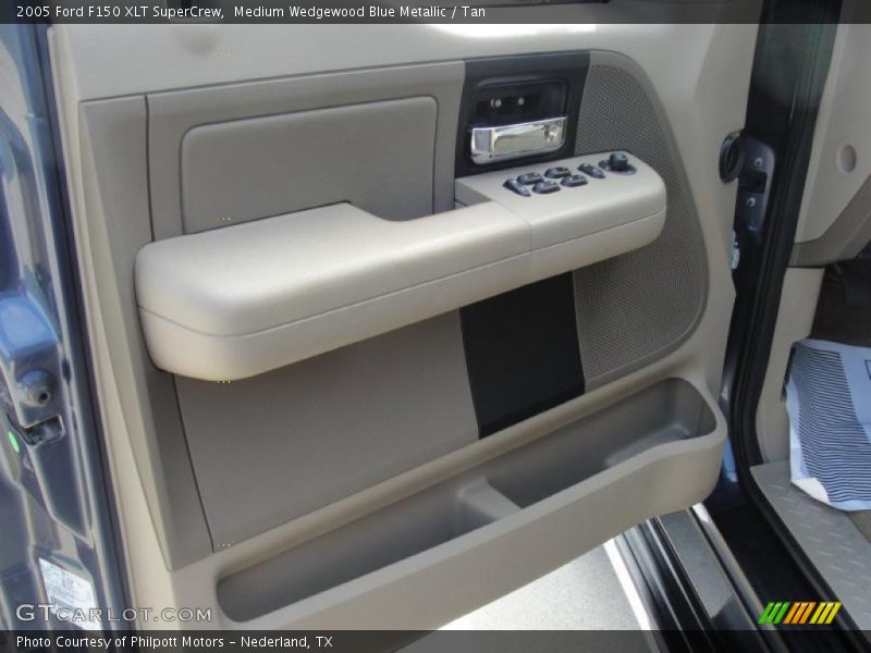 Medium Wedgewood Blue Metallic / Tan 2005 Ford F150 XLT SuperCrew