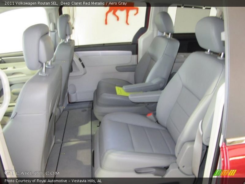  2011 Routan SEL Aero Gray Interior