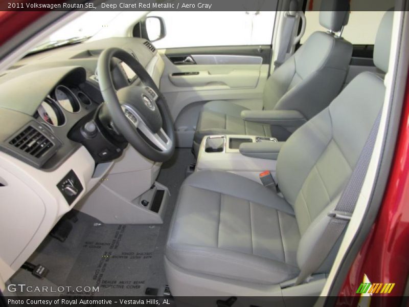  2011 Routan SEL Aero Gray Interior