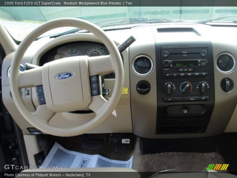 Medium Wedgewood Blue Metallic / Tan 2005 Ford F150 XLT SuperCrew