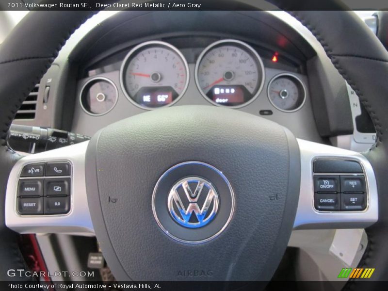  2011 Routan SEL Steering Wheel