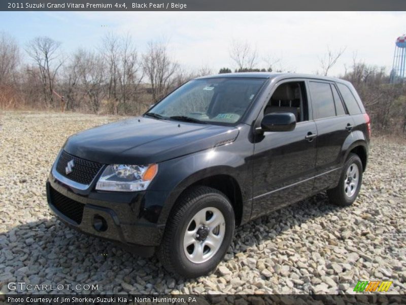 Front 3/4 View of 2011 Grand Vitara Premium 4x4