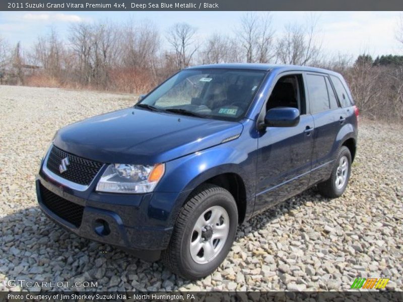 Front 3/4 View of 2011 Grand Vitara Premium 4x4