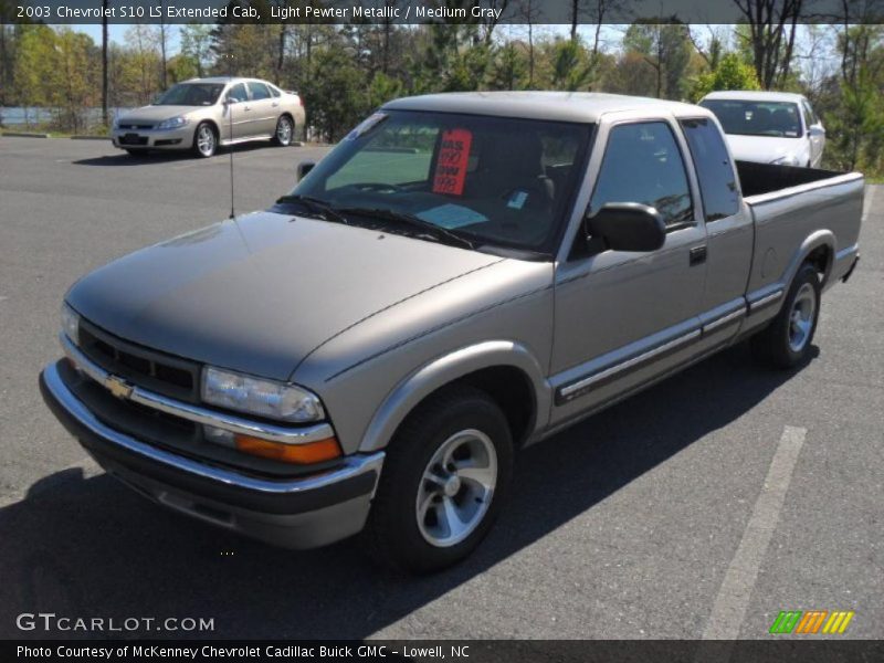Light Pewter Metallic / Medium Gray 2003 Chevrolet S10 LS Extended Cab