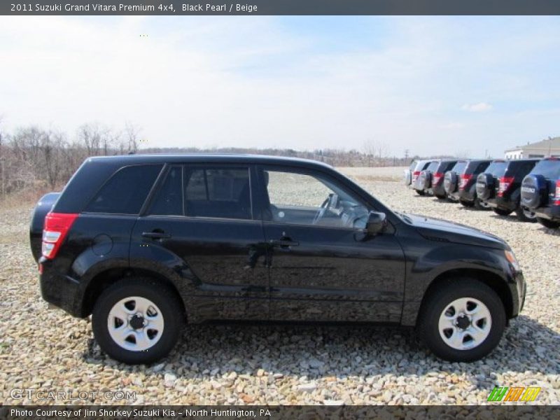 Black Pearl / Beige 2011 Suzuki Grand Vitara Premium 4x4