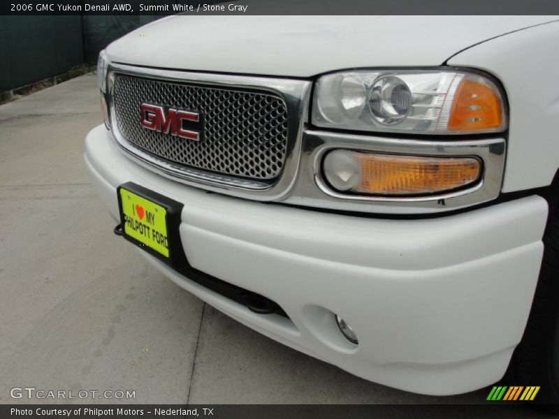 Summit White / Stone Gray 2006 GMC Yukon Denali AWD