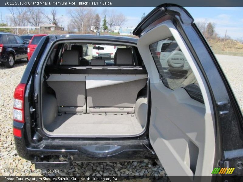 Black Pearl / Beige 2011 Suzuki Grand Vitara Premium 4x4