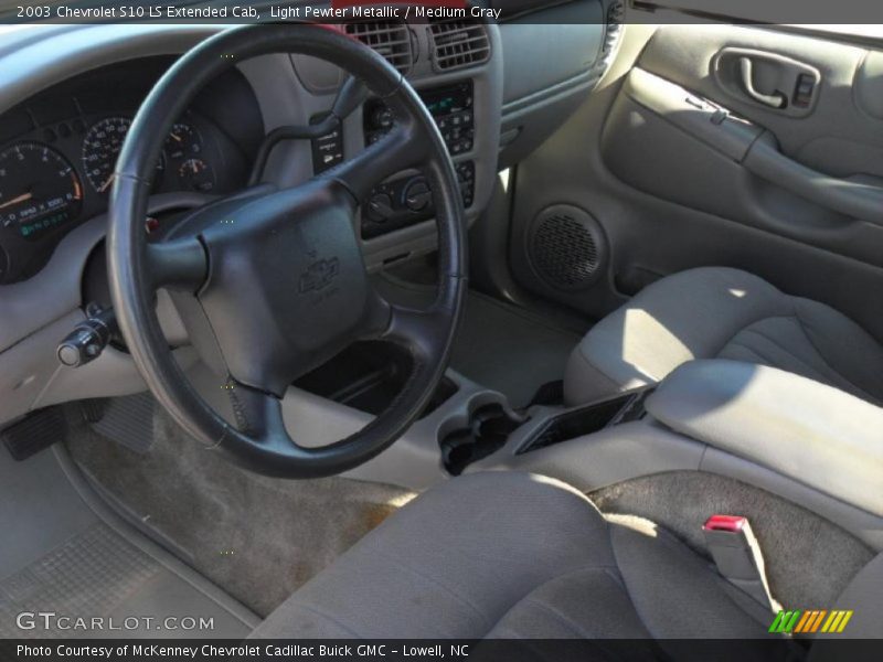 Light Pewter Metallic / Medium Gray 2003 Chevrolet S10 LS Extended Cab