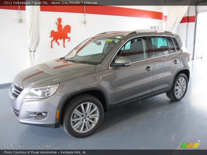 Alpine Gray Metallic / Charcoal 2011 Volkswagen Tiguan SEL