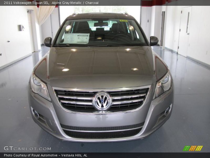 Alpine Gray Metallic / Charcoal 2011 Volkswagen Tiguan SEL