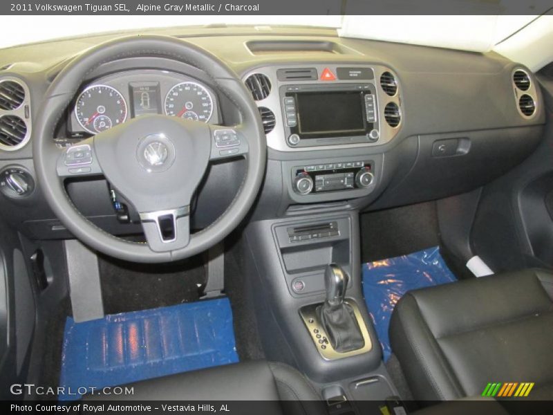 Alpine Gray Metallic / Charcoal 2011 Volkswagen Tiguan SEL