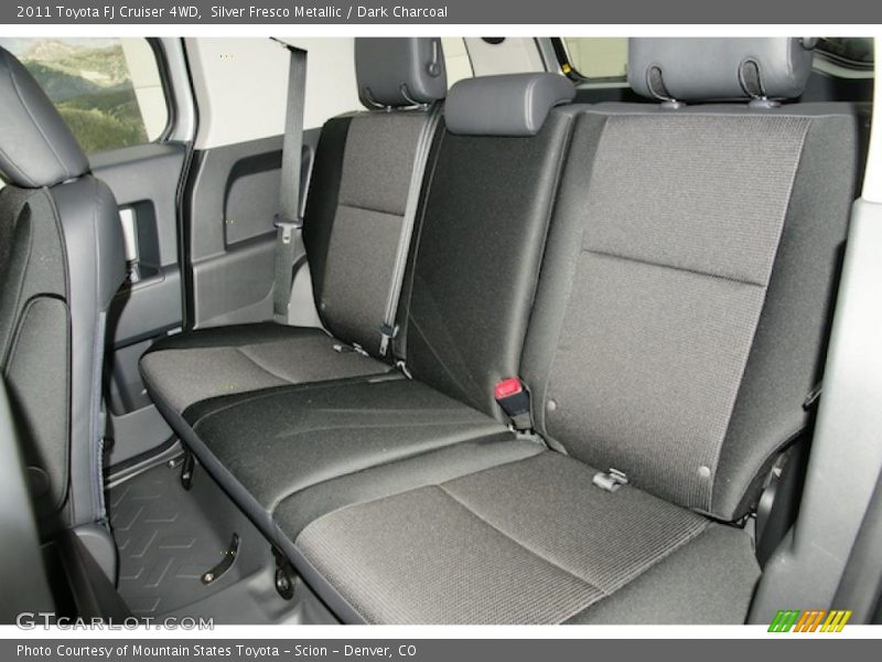 Silver Fresco Metallic / Dark Charcoal 2011 Toyota FJ Cruiser 4WD