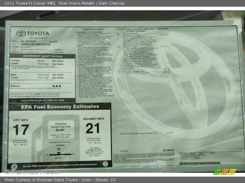 Silver Fresco Metallic / Dark Charcoal 2011 Toyota FJ Cruiser 4WD