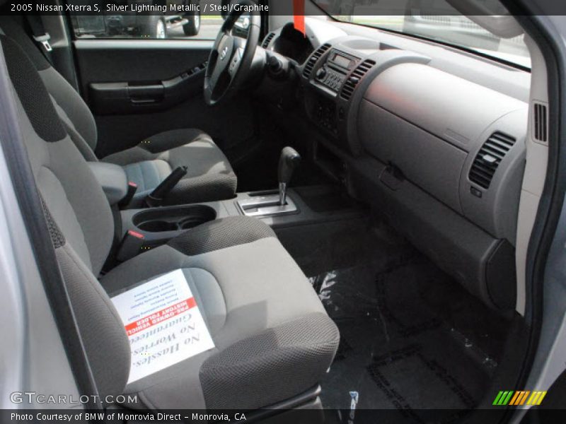 Silver Lightning Metallic / Steel/Graphite 2005 Nissan Xterra S