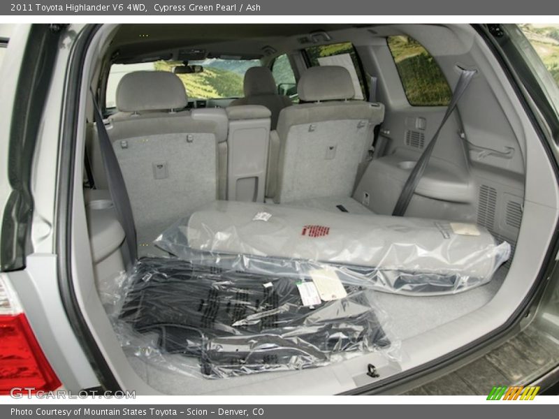 Cypress Green Pearl / Ash 2011 Toyota Highlander V6 4WD