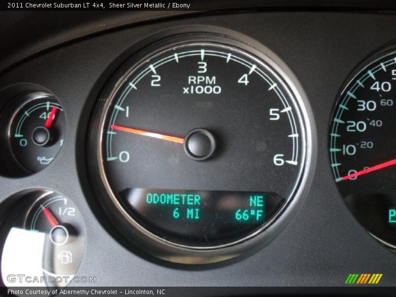 Sheer Silver Metallic / Ebony 2011 Chevrolet Suburban LT 4x4