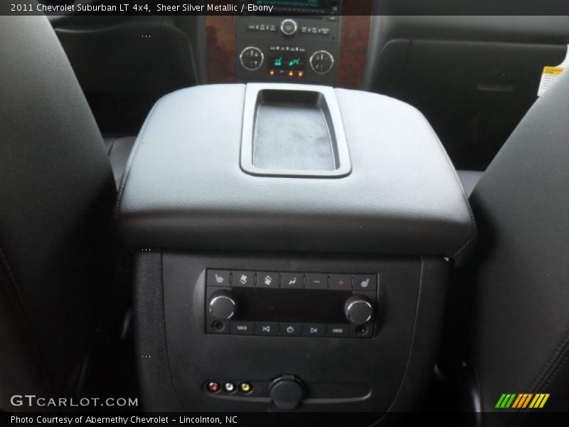 Sheer Silver Metallic / Ebony 2011 Chevrolet Suburban LT 4x4