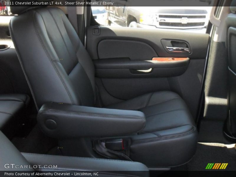 Sheer Silver Metallic / Ebony 2011 Chevrolet Suburban LT 4x4