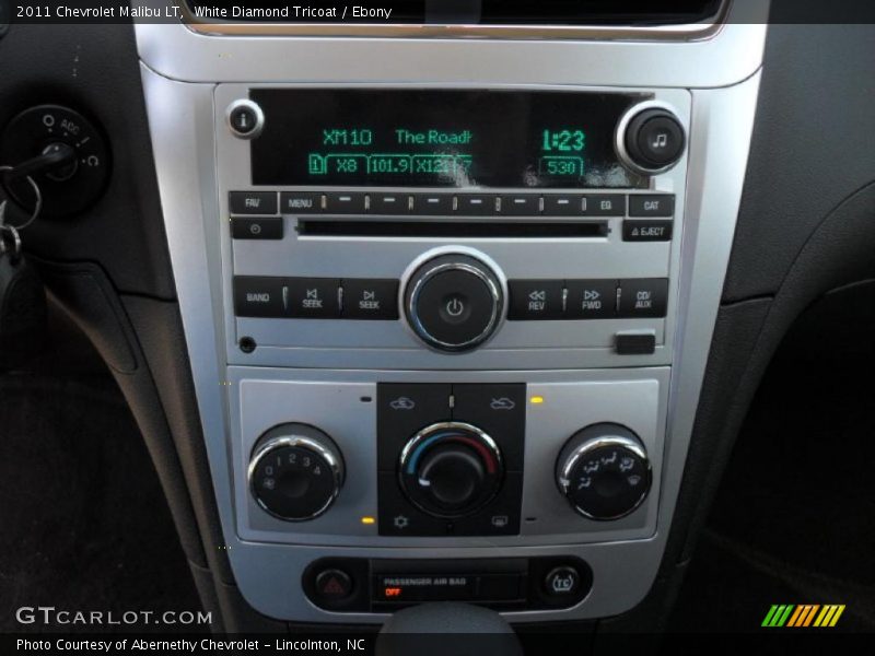 White Diamond Tricoat / Ebony 2011 Chevrolet Malibu LT