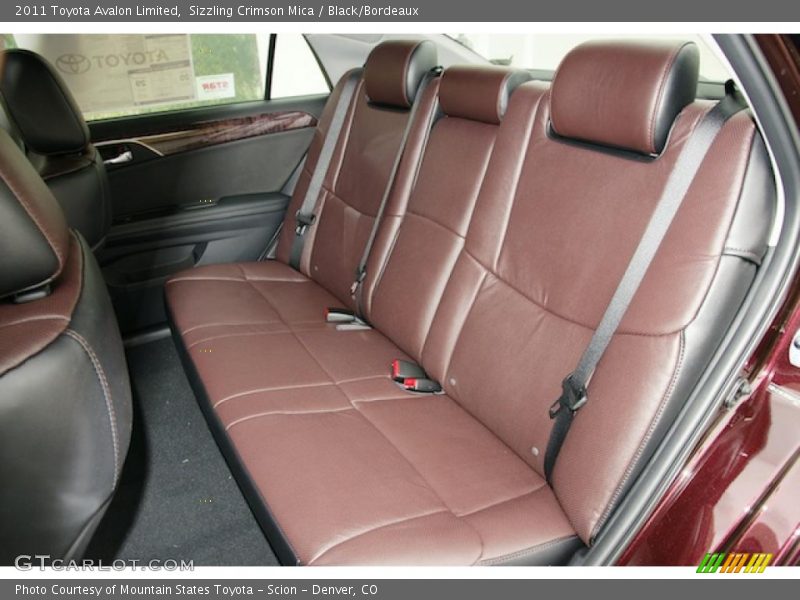Sizzling Crimson Mica / Black/Bordeaux 2011 Toyota Avalon Limited