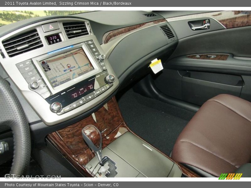 Sizzling Crimson Mica / Black/Bordeaux 2011 Toyota Avalon Limited