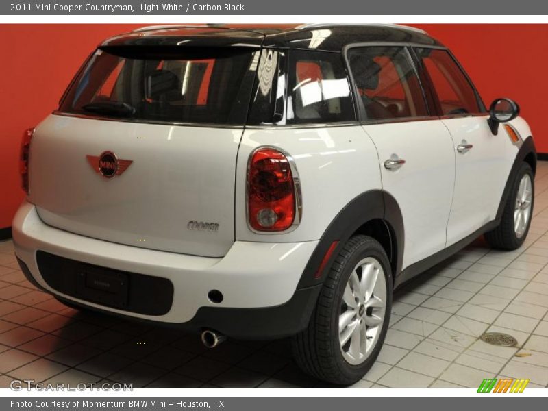 Light White / Carbon Black 2011 Mini Cooper Countryman