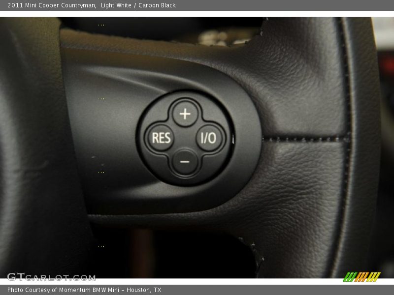 Light White / Carbon Black 2011 Mini Cooper Countryman