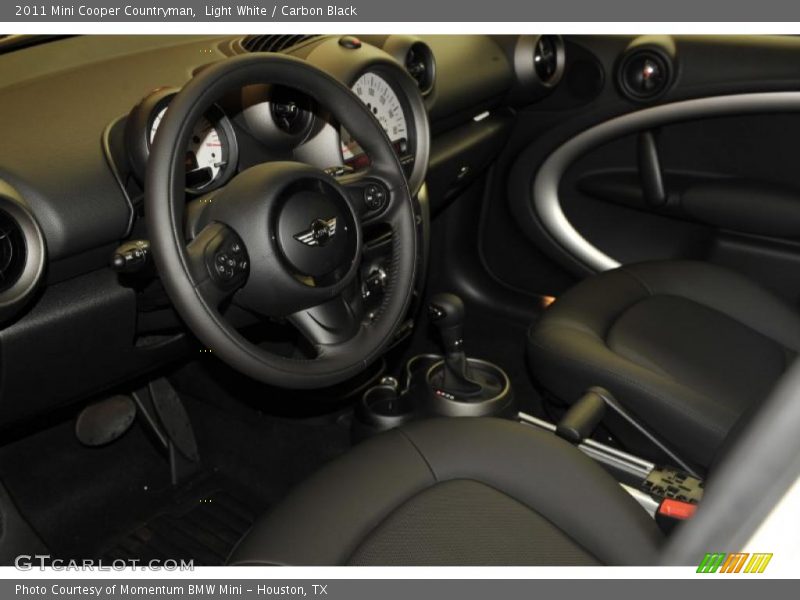 Light White / Carbon Black 2011 Mini Cooper Countryman