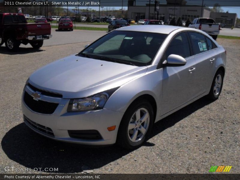 Silver Ice Metallic / Jet Black 2011 Chevrolet Cruze LT