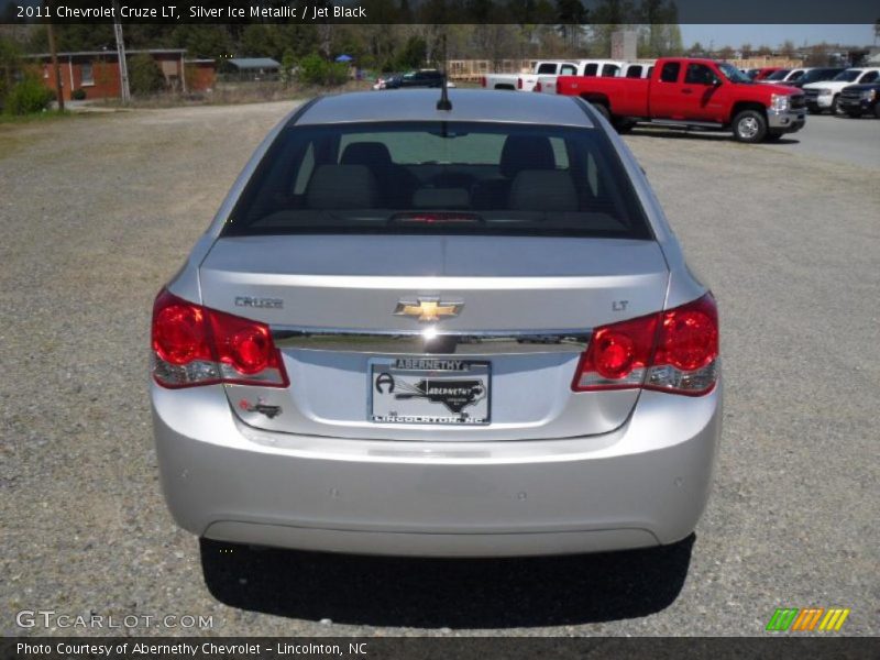 Silver Ice Metallic / Jet Black 2011 Chevrolet Cruze LT