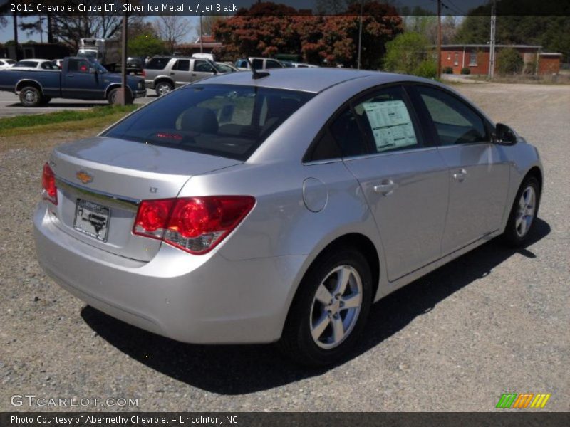 Silver Ice Metallic / Jet Black 2011 Chevrolet Cruze LT