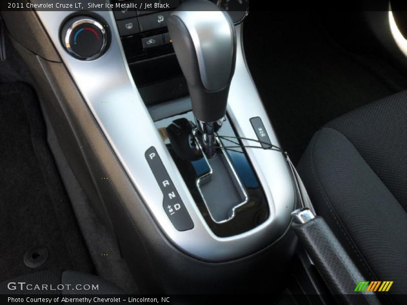 Silver Ice Metallic / Jet Black 2011 Chevrolet Cruze LT