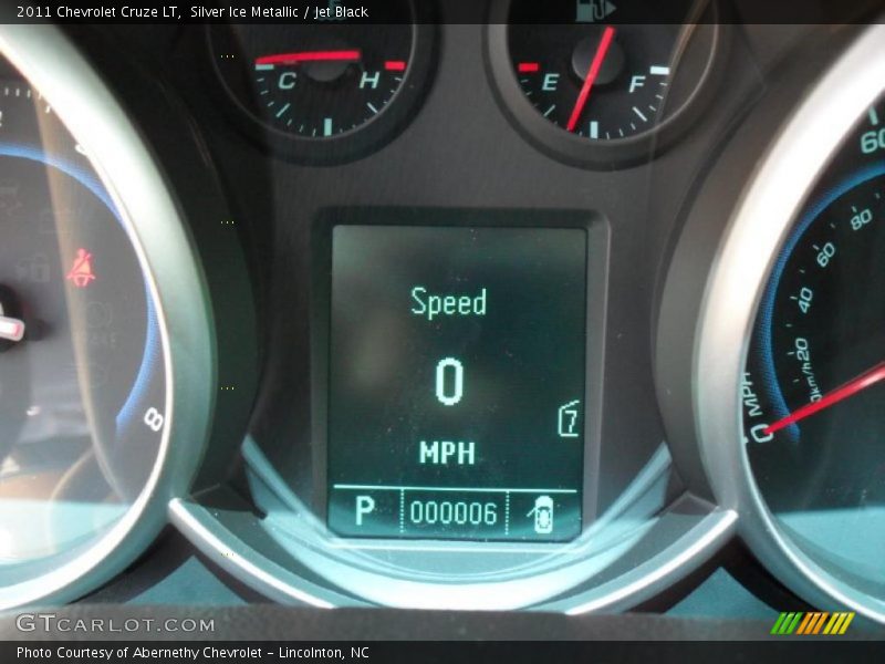 Silver Ice Metallic / Jet Black 2011 Chevrolet Cruze LT