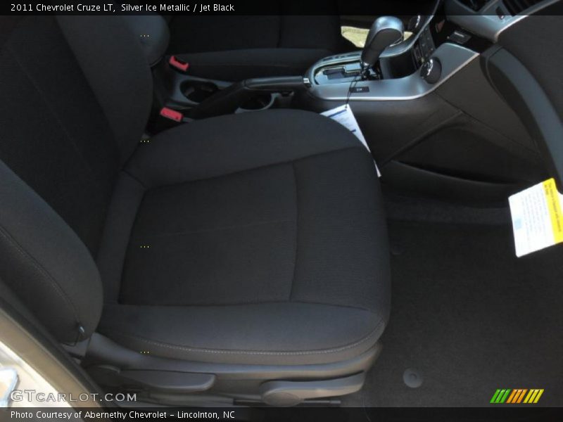 Silver Ice Metallic / Jet Black 2011 Chevrolet Cruze LT