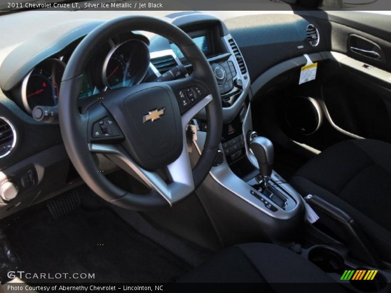 Silver Ice Metallic / Jet Black 2011 Chevrolet Cruze LT