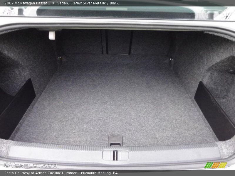  2007 Passat 2.0T Sedan Trunk