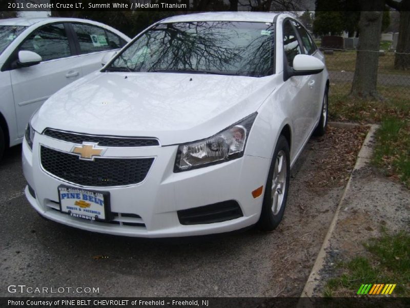 Summit White / Medium Titanium 2011 Chevrolet Cruze LT
