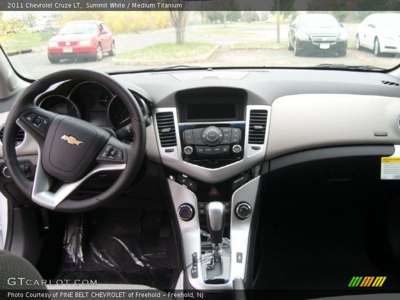 Summit White / Medium Titanium 2011 Chevrolet Cruze LT