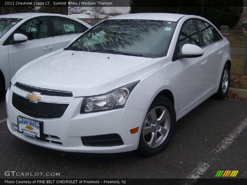 Summit White / Medium Titanium 2011 Chevrolet Cruze LT