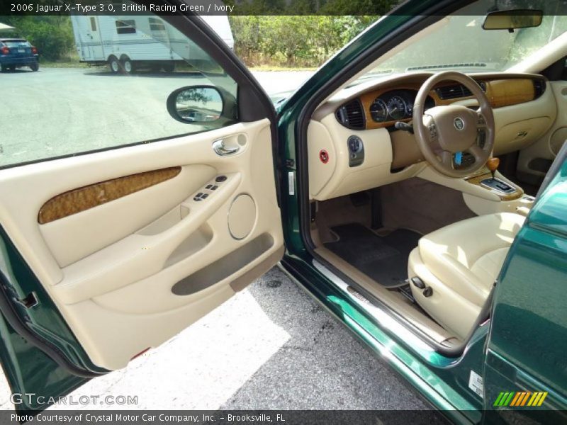 British Racing Green / Ivory 2006 Jaguar X-Type 3.0