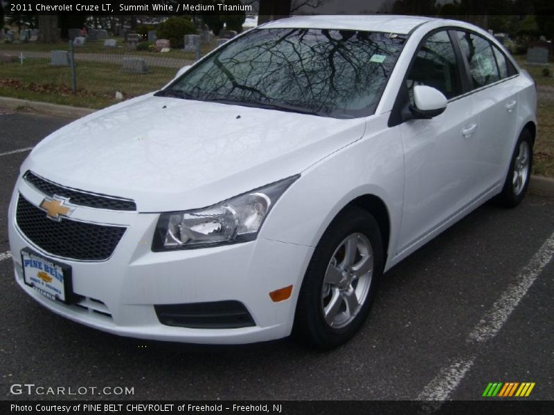 Summit White / Medium Titanium 2011 Chevrolet Cruze LT