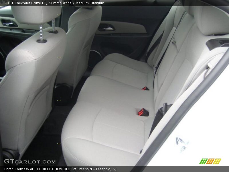 Summit White / Medium Titanium 2011 Chevrolet Cruze LT